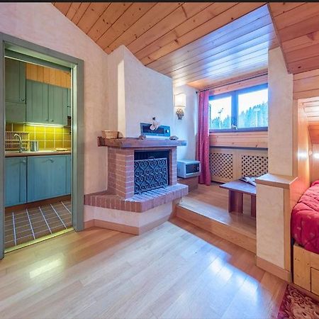 Apartamento Deliziosa Mansarda Ai Piedi Della Pista 3Tre Madonna Exterior foto